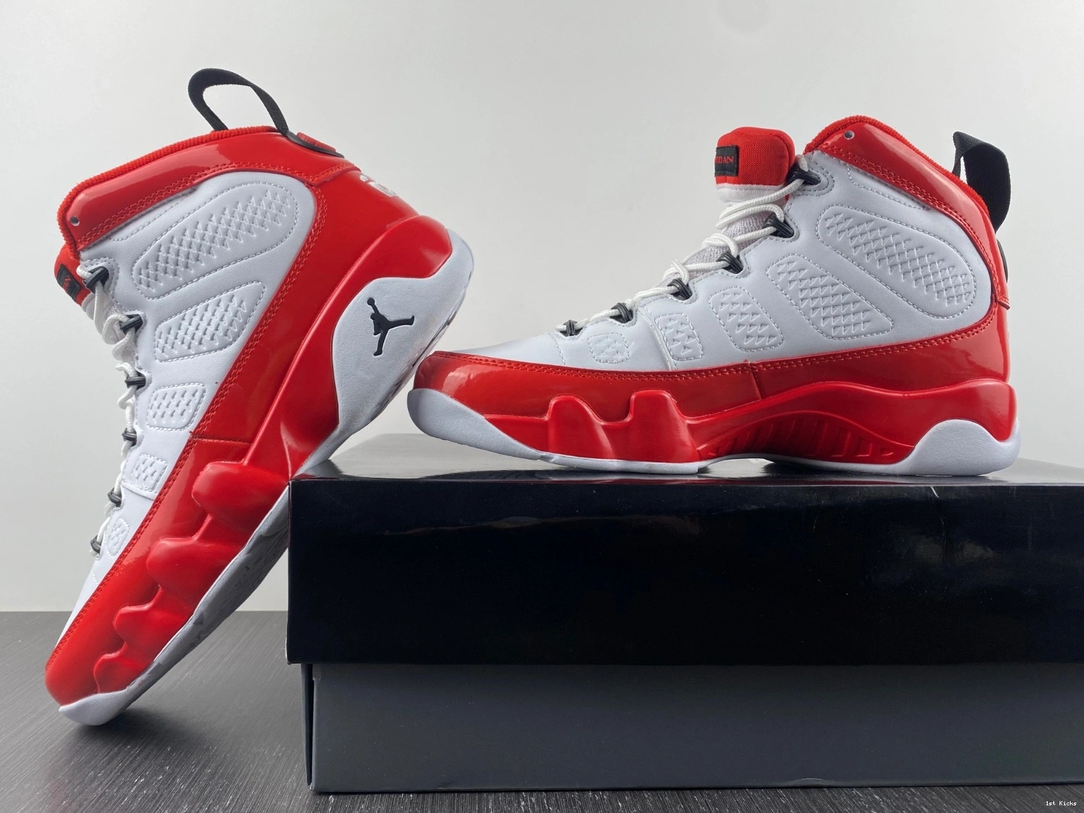 302370-160L  Jordan Red Black 9 White Gym Air Red 0207